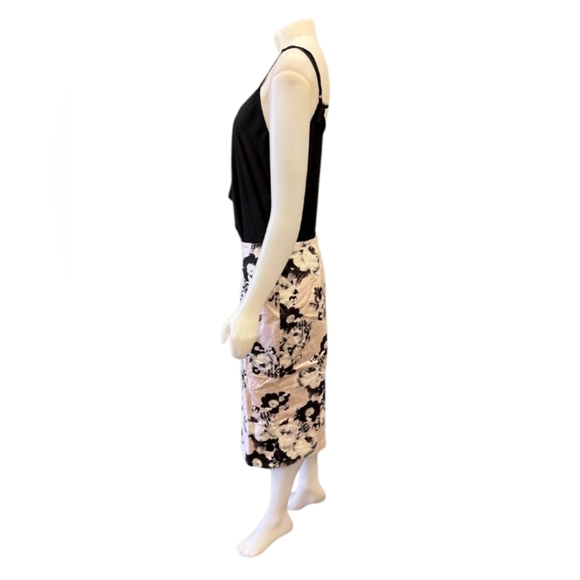 Lord & Taylor EUC Pencil Skirt Midi Floral Pink/White/Black Size 10 - Picture 3 of 10
